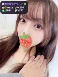りな 153cm/22歳/Dカップ/43kg 小柄でスベスベ美肌の甘えん坊 控えめだけど尽くすタイ