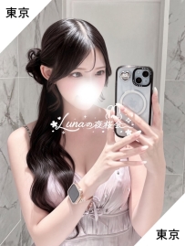 豊満なFカップと柔らかな魅力、上品な大人の23歳