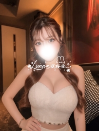 168cmの美しい曲線美、長身スタイルが魅力の24歳